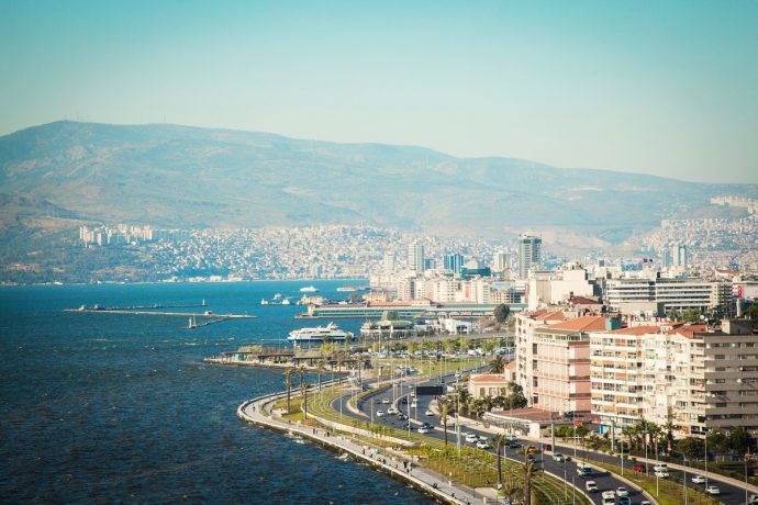 İzmirliler deprem sonrası Aliağa, Alaçatı ve Torbalı’da ev aradı